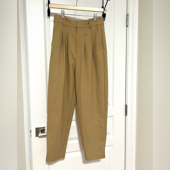 Simons Icone Tan Pleated Trousers, Pleated barrel-leg pant sand color - Picture 9 of 10